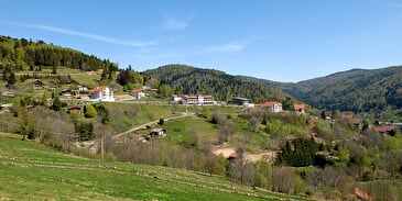 FERIENDORF AZUREVA