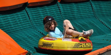 Snow und Sommer Tubing Anlage