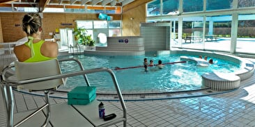SCHWIMMBAD