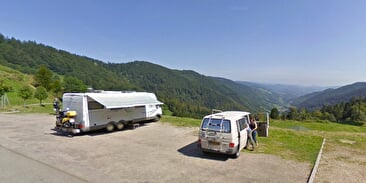 Aire de stationnement pour camping-car