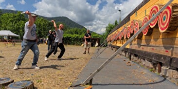 Championnat mondial UKAT - lancer de couteaux et de haches