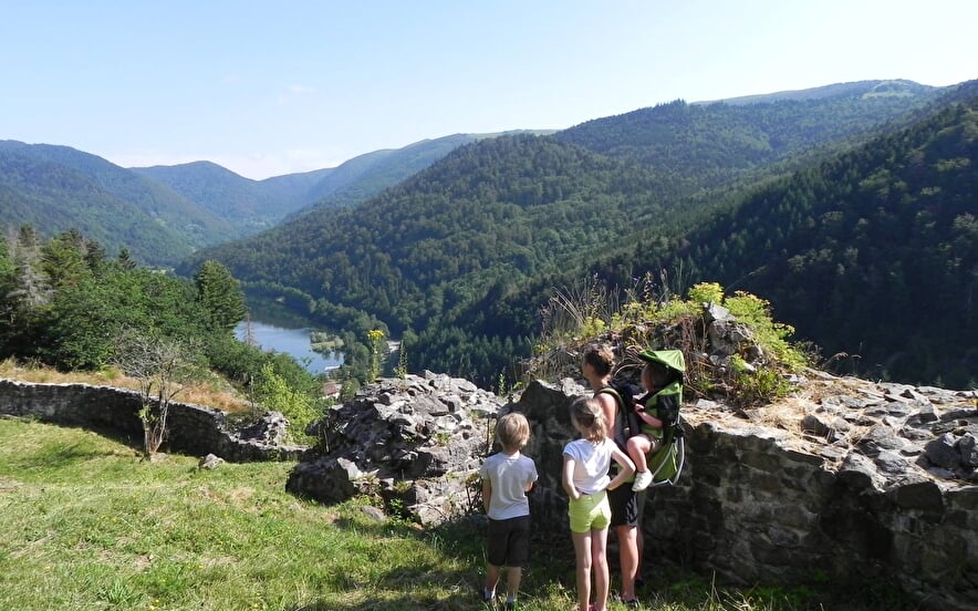 Familenwanderung « Die Ruinen vom Schloss von Wildenstein, Rundgang vom  Schlossberg »